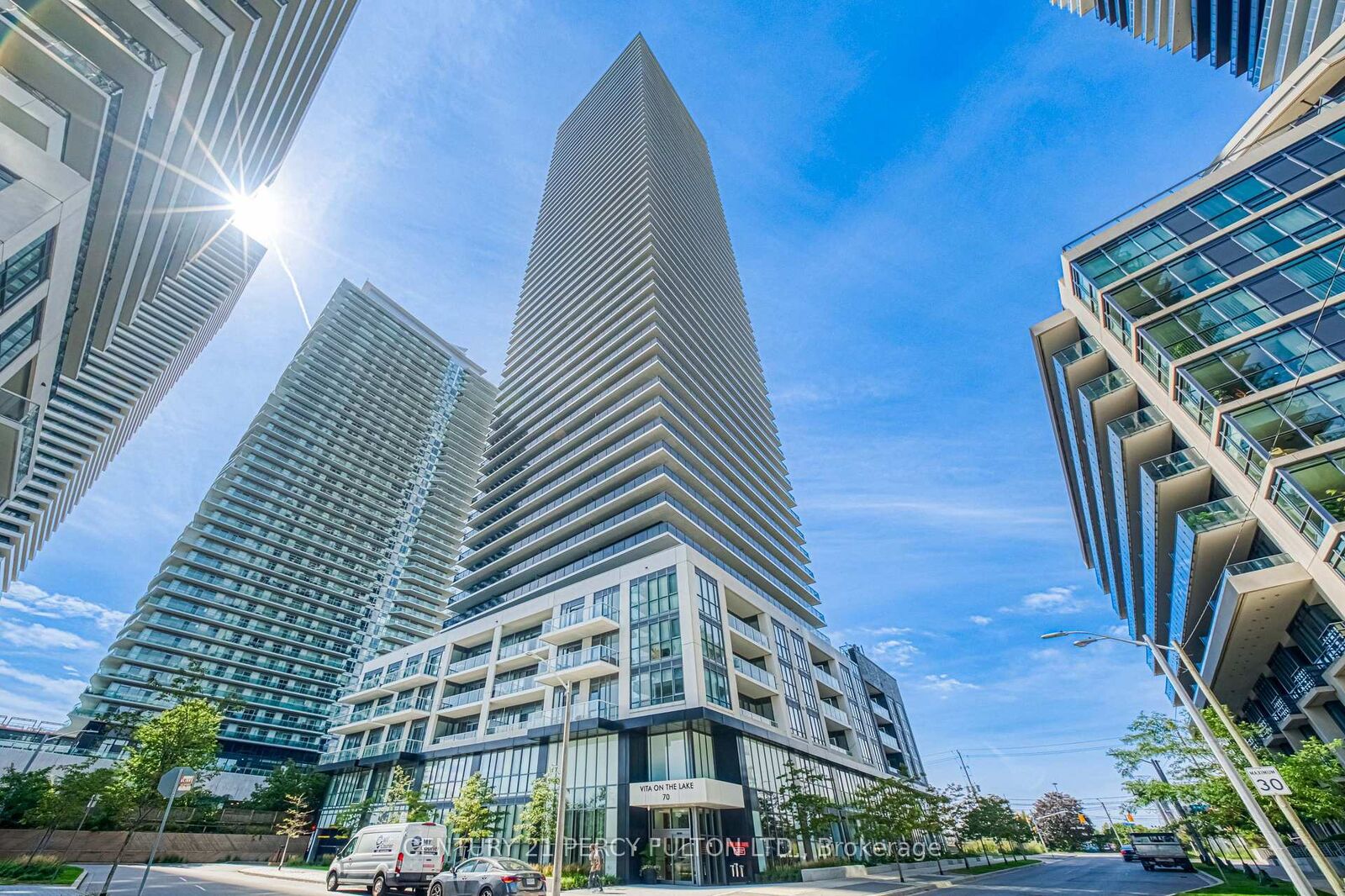 Property Photo:  70 Annie Craig Drive 1207  ON M8V 0G2 