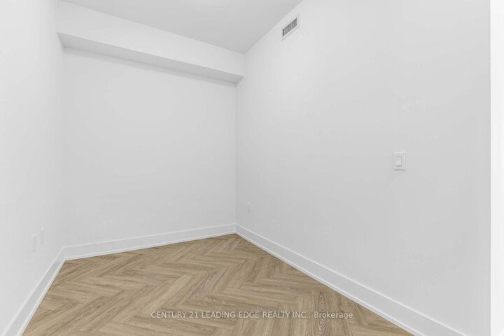 Property Photo:  2075 King Road 214  ON L7B 0R6 
