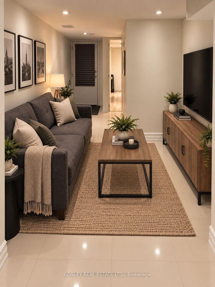 Property Photo:  257 Franklin Avenue Lower  ON M6P 3Z4 