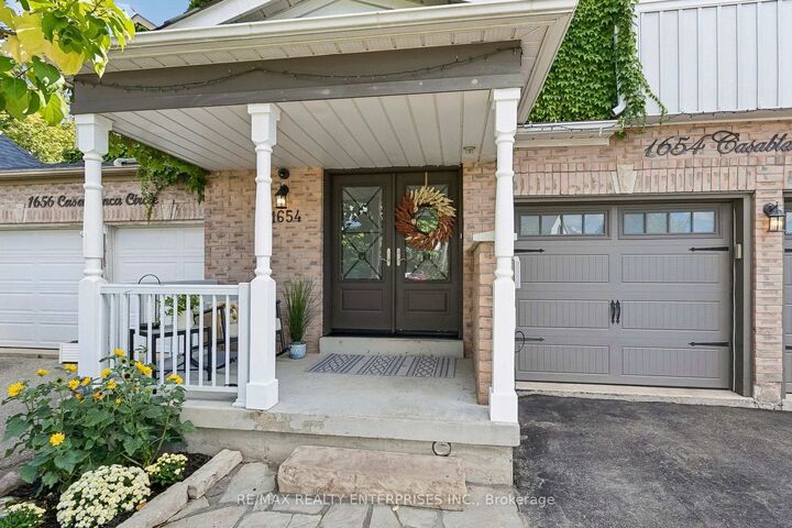 Property Photo:  1654 Casablanca Circle  ON L5N 8G2 