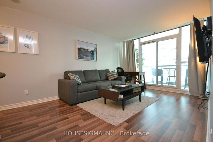 Property Photo:  19 Grand Trunk Crescent 1507  ON M5J 3A4 