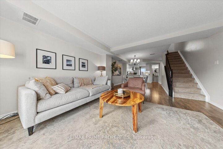 Property Photo:  2314 Bois Vert Place  ON K4A 4T8 