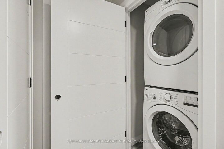 Property Photo:  42 McArthur Avenue 003  ON K1L 6R2 