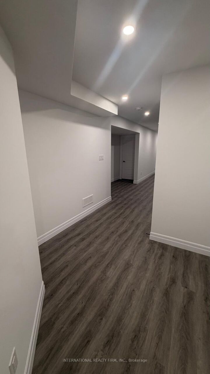 Property Photo:  891 Darnley Boulevard Basement  ON N6M 0L9 