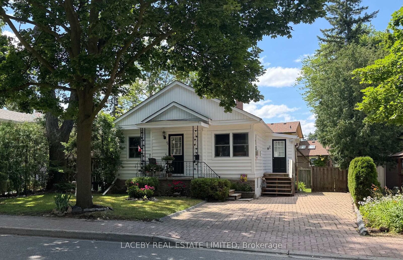 Property Photo:  82 Mill Street  ON L4C 4A7 