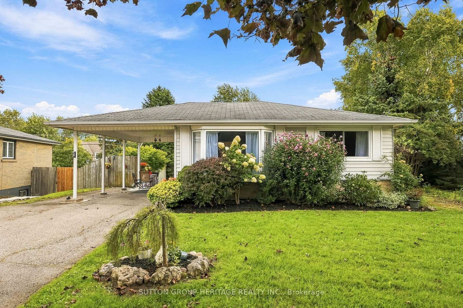 Property Photo:  64 Gregory Road  ON L1S 3B4 