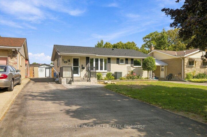 Property Photo:  23 Allanton Boulevard  ON N3R 3B8 