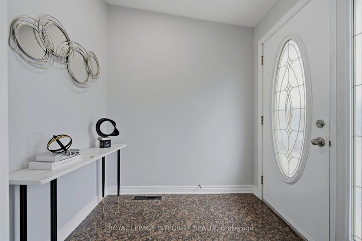 Property Photo:  1625 Baseline Road  ON K2C 0B6 