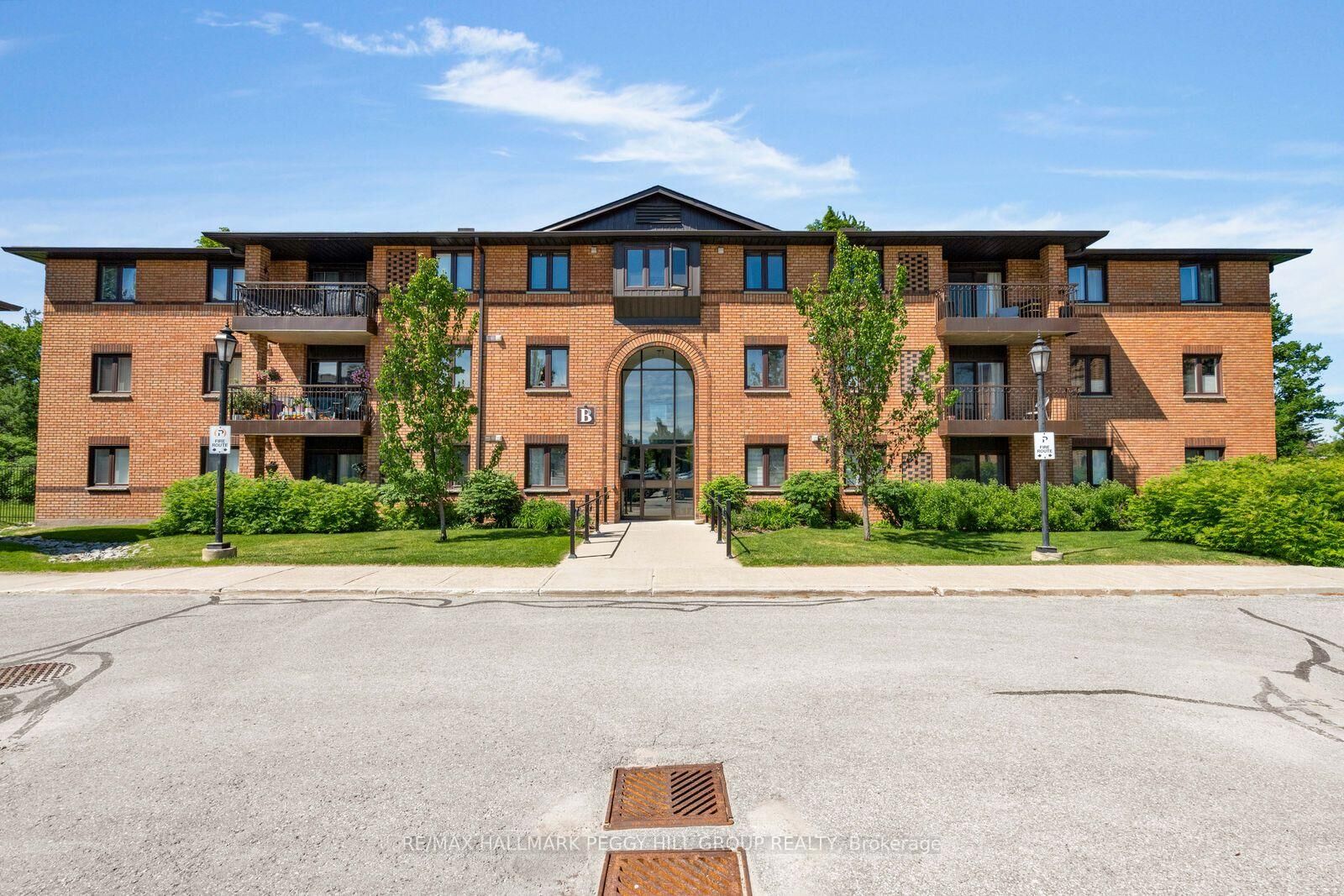 Property Photo:  10B Coulter Street 211  ON L4N 6S1 
