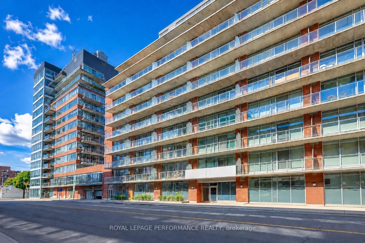 Property Photo:  383 Cumberland Street N 706  ON K1N 1J7 