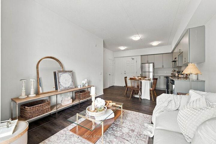 Property Photo:  290 Liberty Street N 113  ON L1C 0V5 