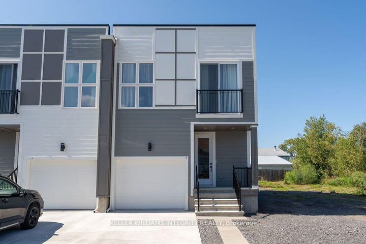 Property Photo: 875 Contour Street B ON K1W 0G6