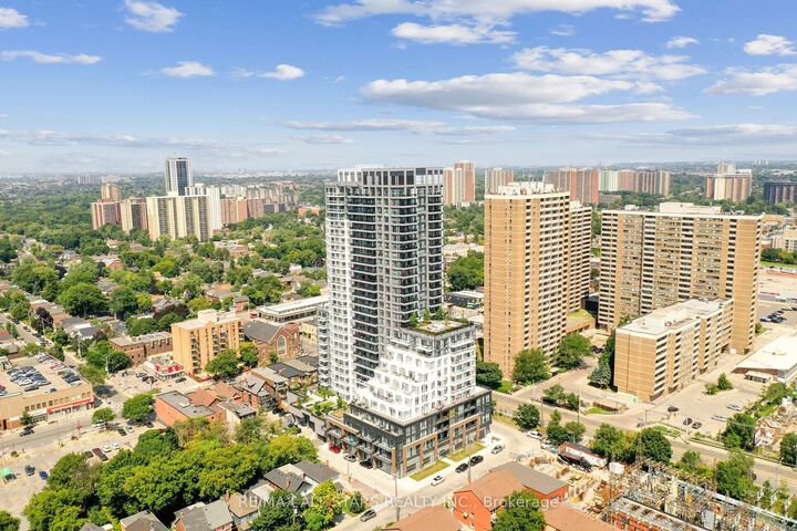 Property Photo:  286 Main Street 408  ON M4C 0B3 