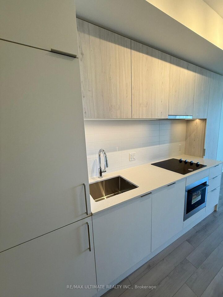 Property Photo:  89 Church Street 2505  ON M9N 1N4 