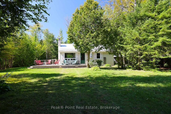 Property Photo:  40 4th Avenue S  ON N0H 2G0 