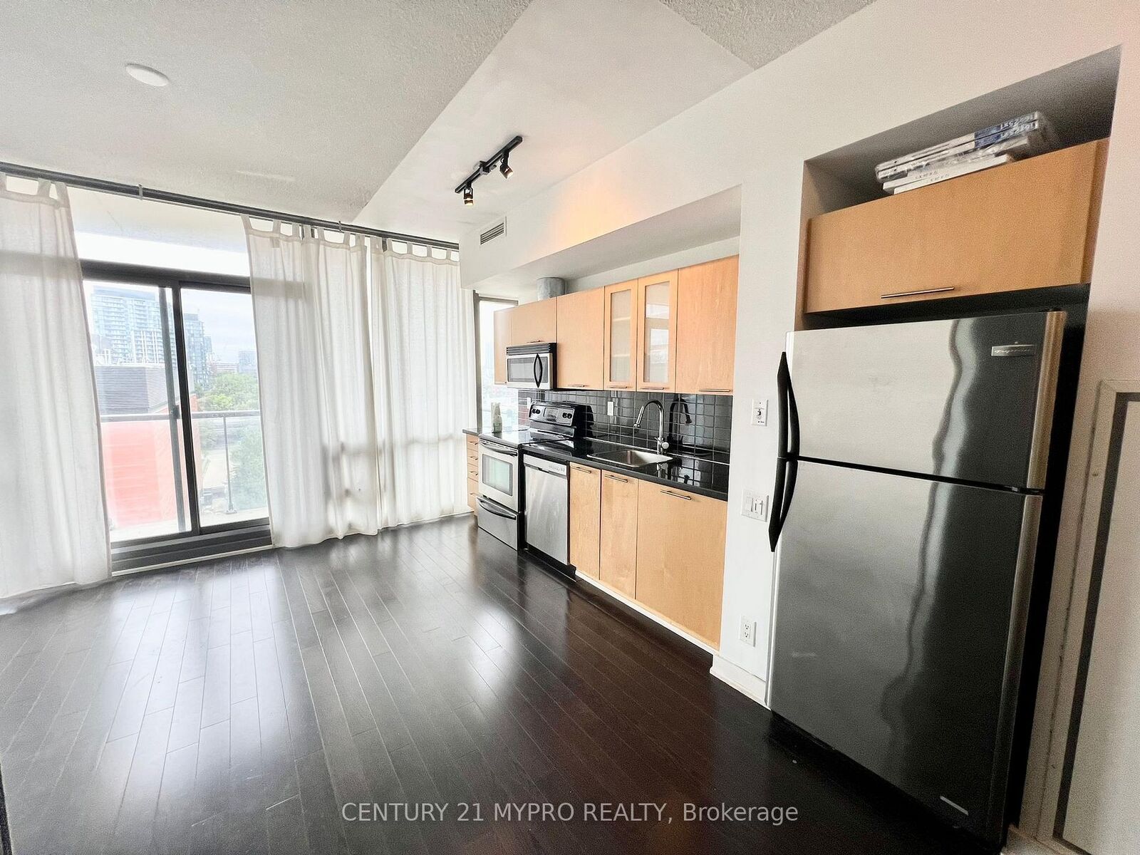 Property Photo:  33 Mill Street 801  ON M5A 3R3 