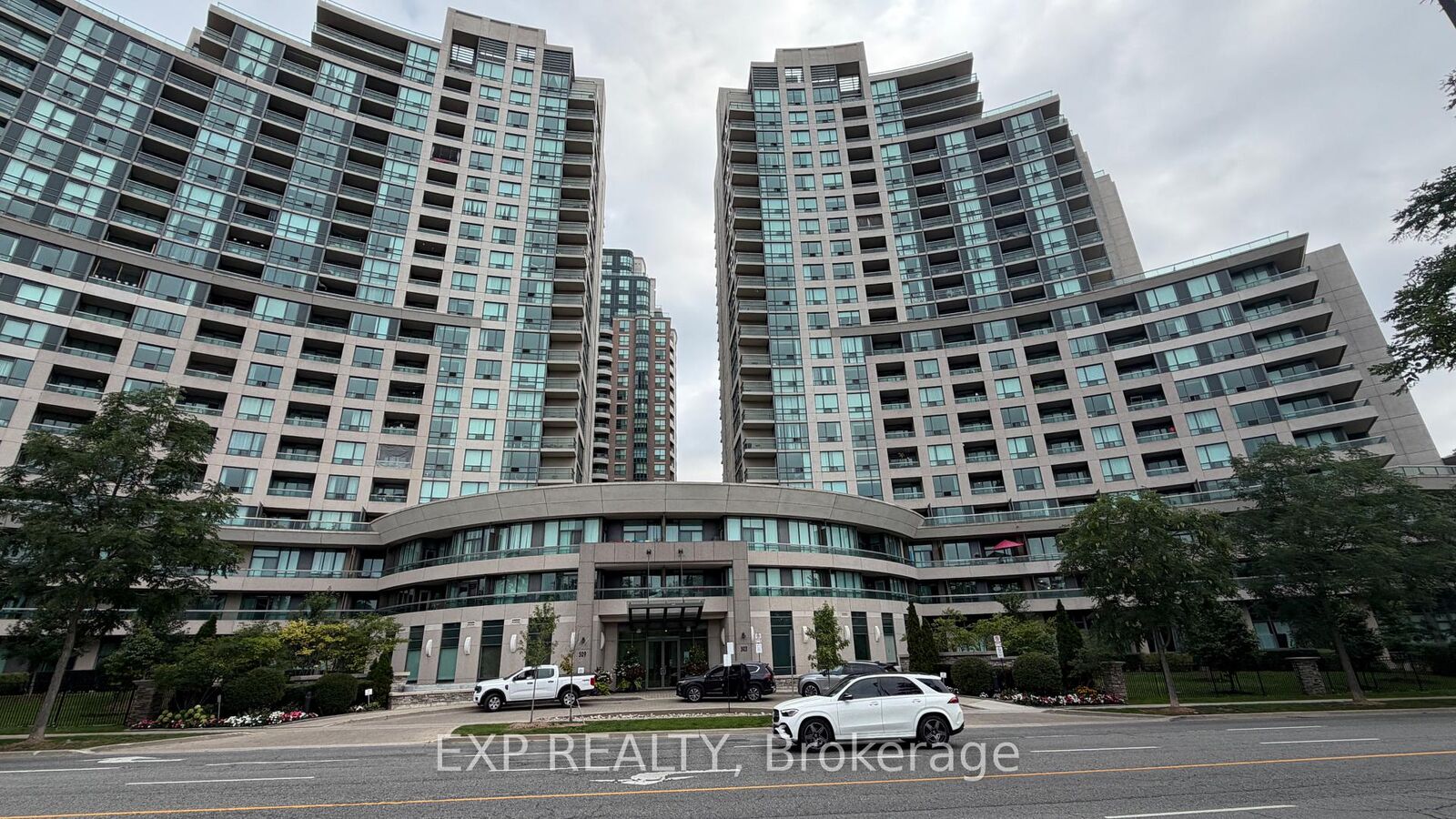 Property Photo:  503 Beecroft Road 218  ON M2N 0A2 