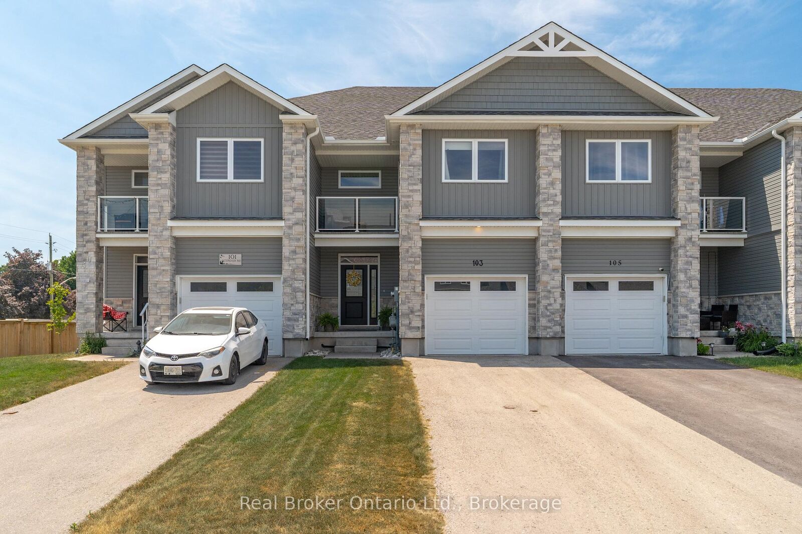 Property Photo: 103 Stephenson Way ON N0G 2P0