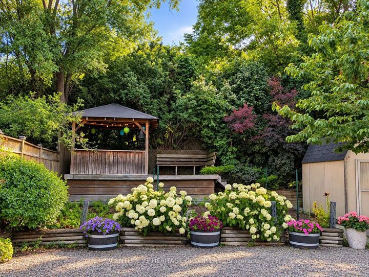 Property Photo:  93 Ellington Drive  ON M1R 3Y2 