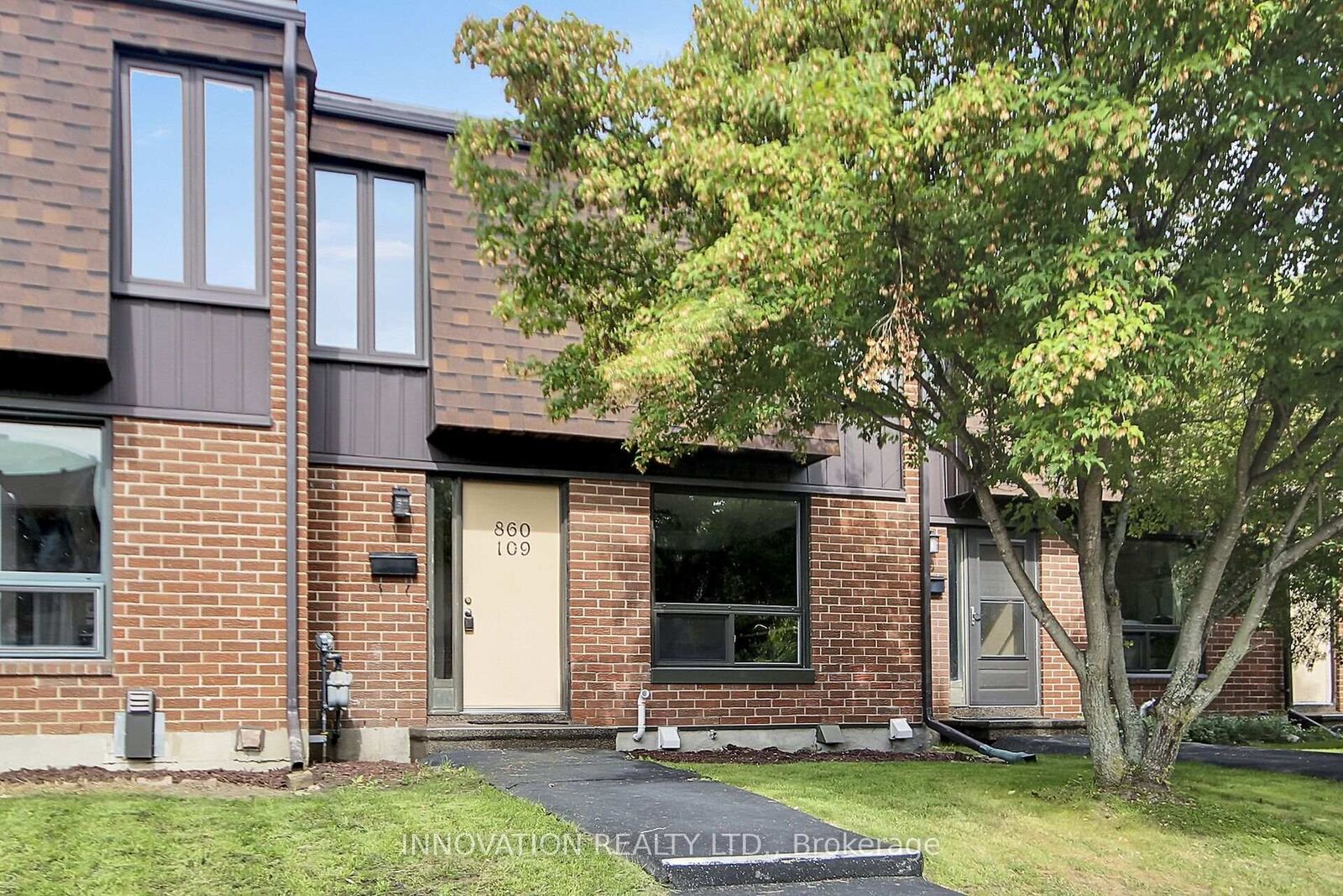 Property Photo:  860 Cahill Drive W 109  ON K1V 9A3 
