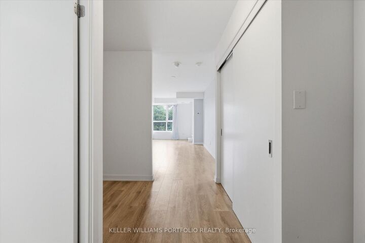 Property Photo:  1401 O'Connor Drive 224  ON M4B 2V5 
