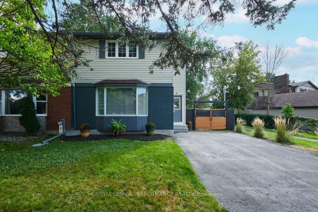 Property Photo:  4 Winchester Drive  ON K2L 2C9 