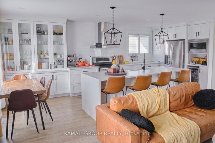 Property Photo:  29 1/2 Grapeview Drive  ON L2S 2W4 