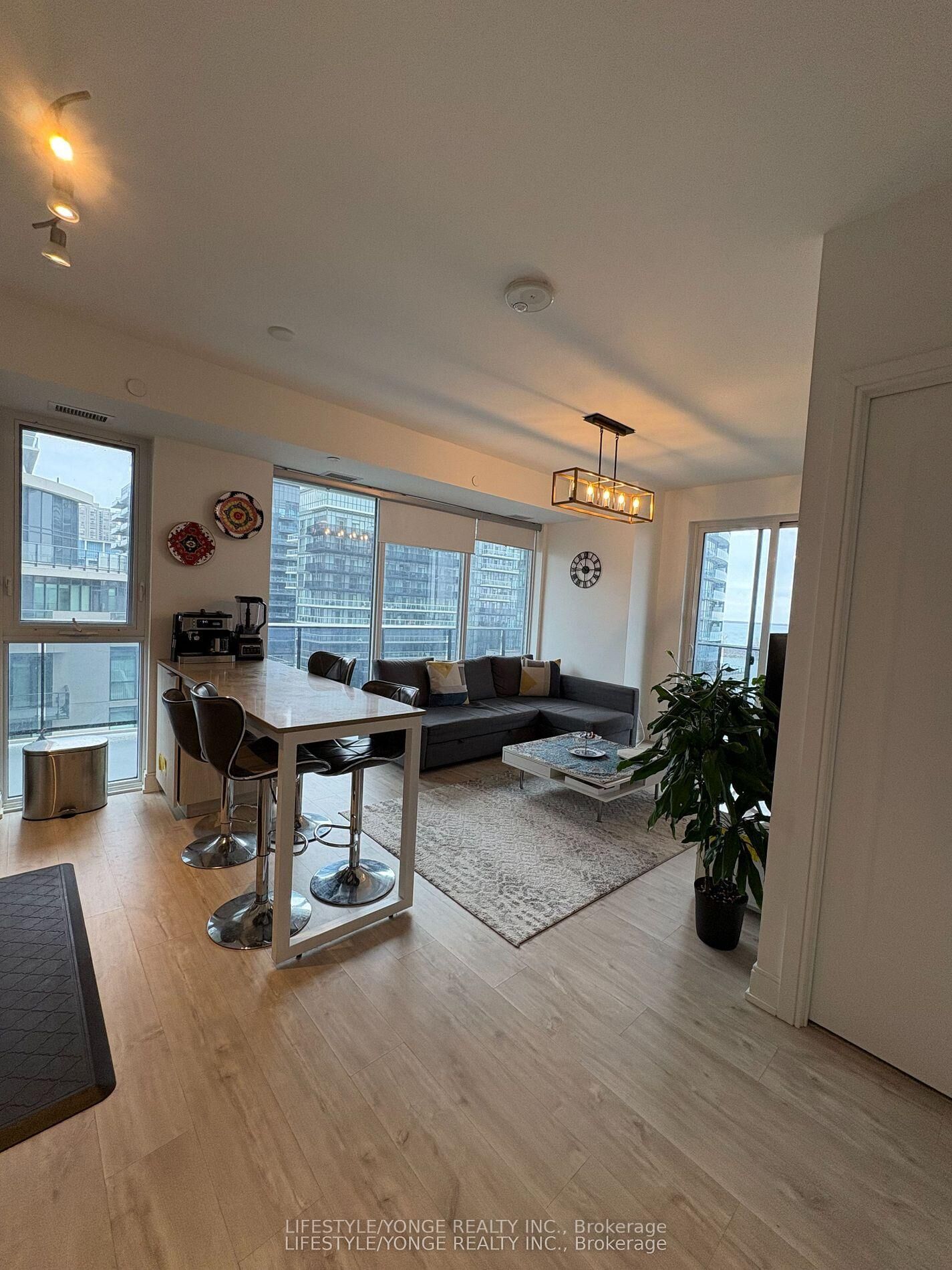Property Photo:  70 Annie Craig Drive 904  ON M8V 0G2 