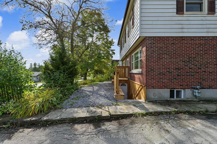 Property Photo:  71 Greenhill Drive  ON K9J 6E2 