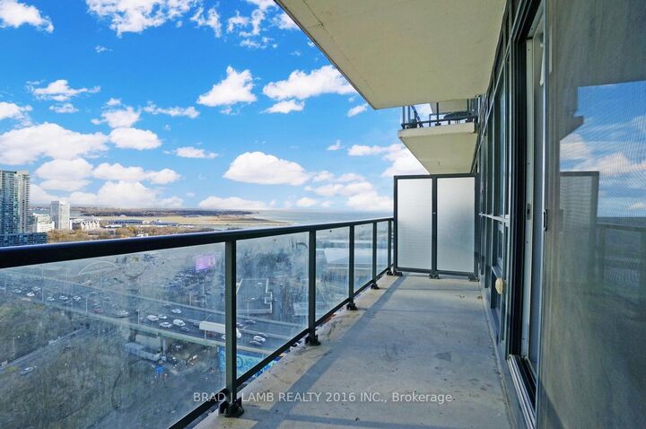 Property Photo:  51 East Liberty Street 2211  ON M6K 3P8 