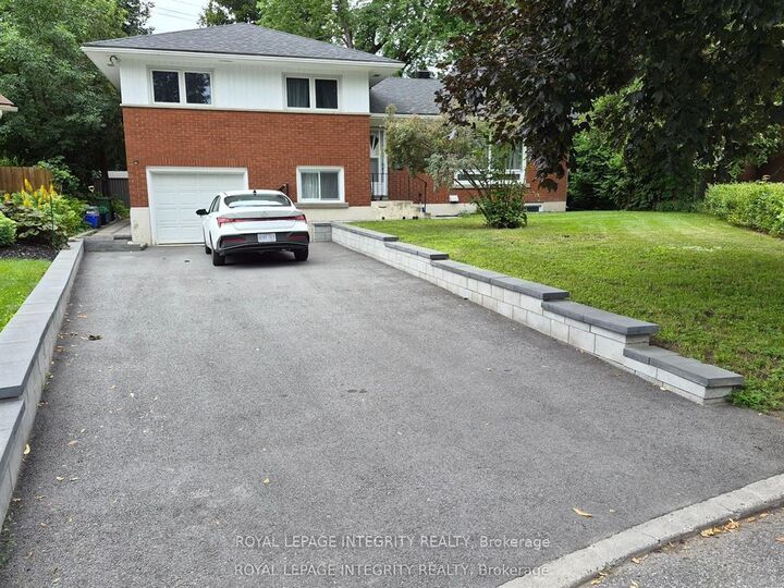 Property Photo: 2748 Moncton Road A ON K2B 7W1