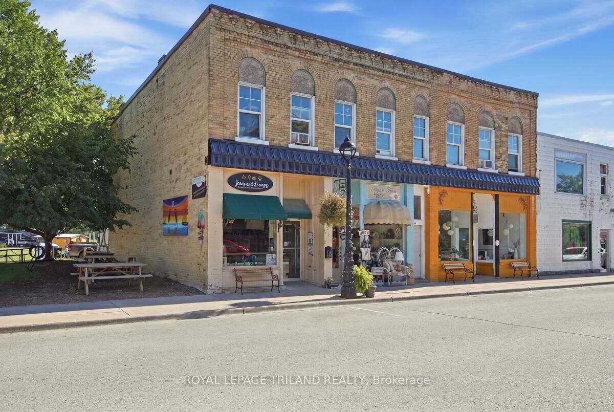 Property Photo:  51 King Street W  ON N0N 1J0 