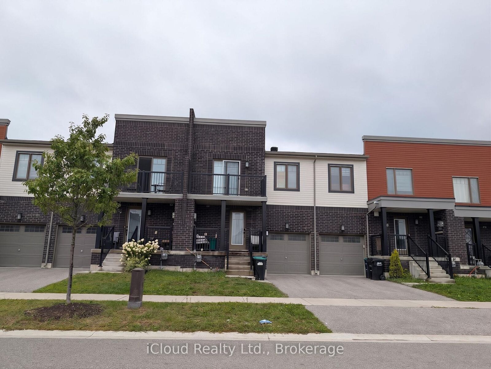 Property Photo:  58 Brown Bear Street  ON L9J 0H8 