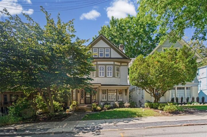 Property Photo:  1144 Wightman Street  PA 15217 