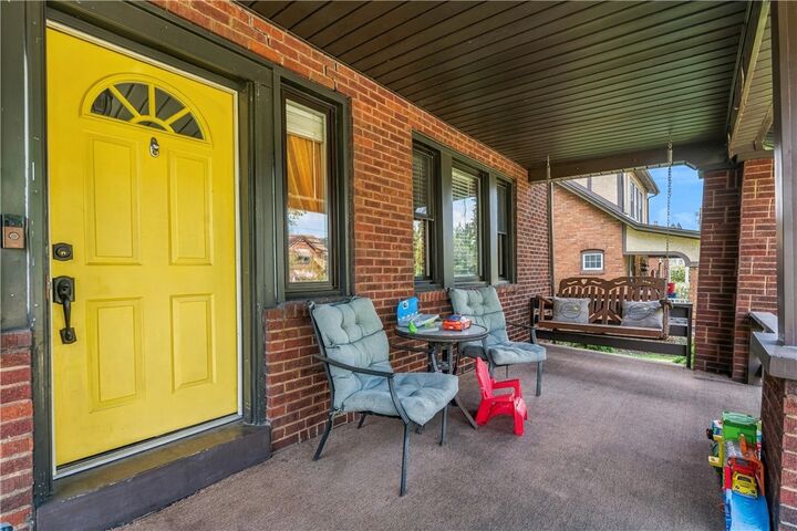 Property Photo:  177 W Steuben St  PA 15205 