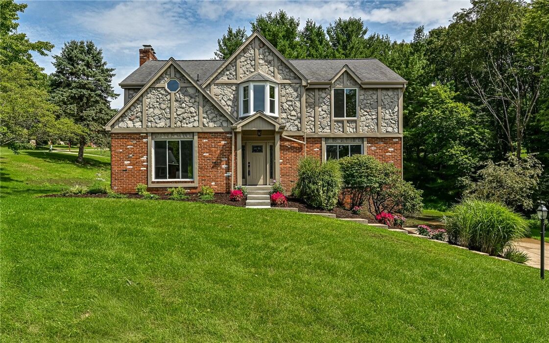 Property Photo:  10022 Oakridge Dr  PA 15090 