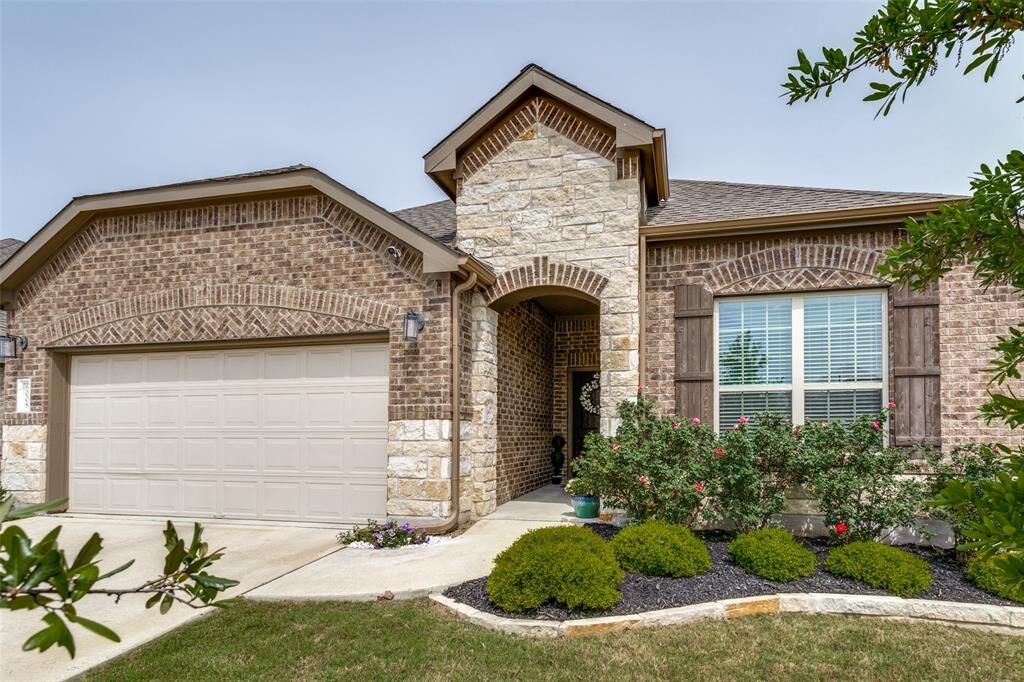 Property Photo: 6008 Genova Place TX 78665