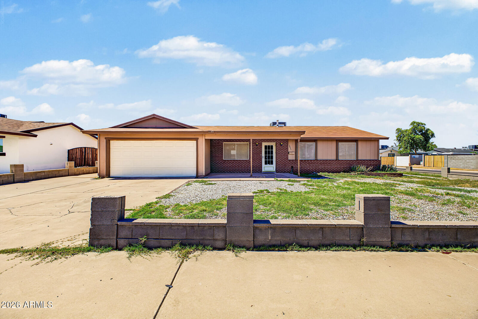 Property Photo:  3824 N 86th Lane  AZ 85037 