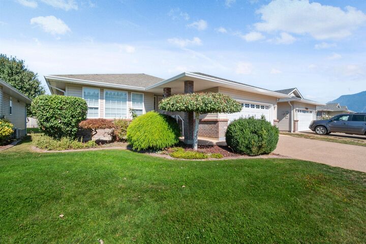 Property Photo: 7292 Elm Road 43 BC V0M 1A2