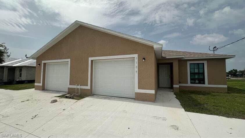 Property Photo: 1109 Gleason Pkwy FL 33914
