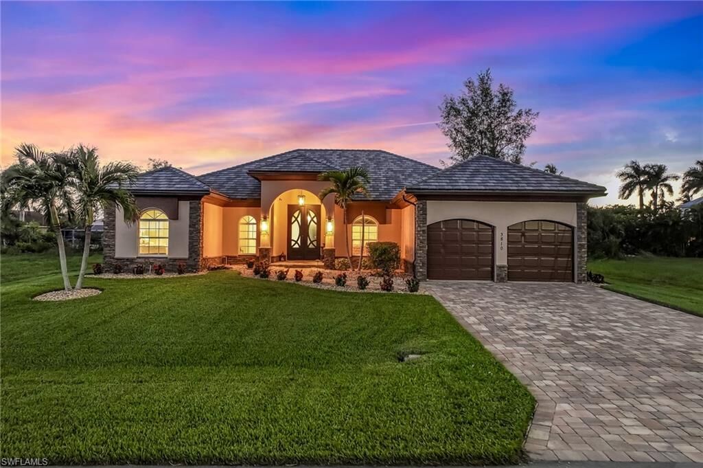Property Photo: 3810 SW 19th Pl FL 33914