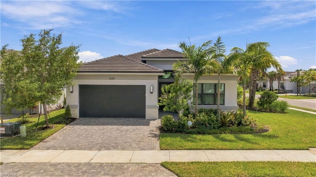 Property Photo: 12219 Red Pine Pl FL 33928