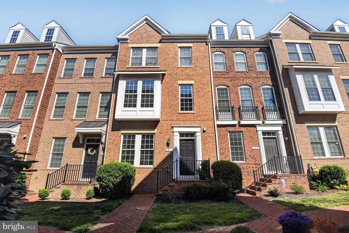 Property Photo:  281 Train Whistle Terrace SE  VA 20175 