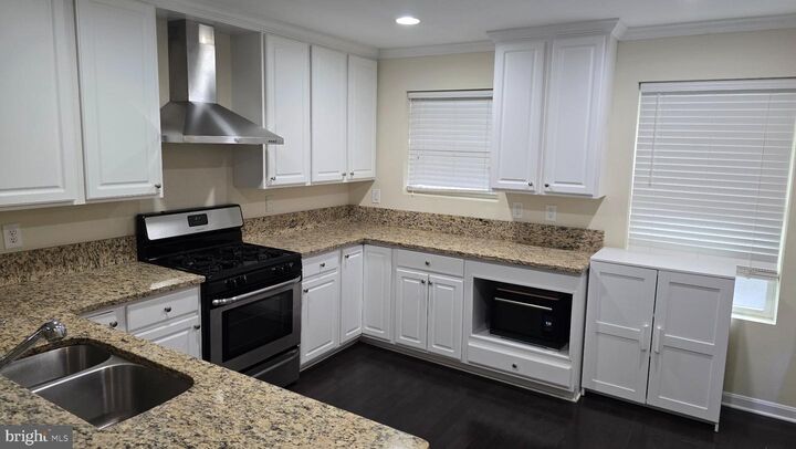 Property Photo:  4626 Dillon Place  MD 21224 