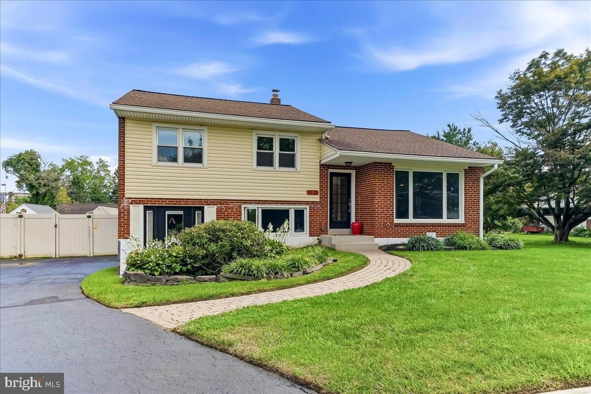 Property Photo: 202 Ridge Avenue PA 19348