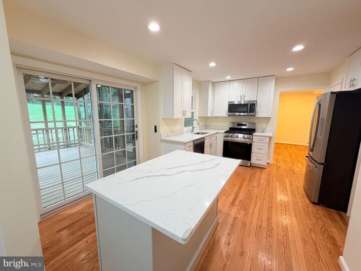 Property Photo: 8853 Applecross Lane VA 22153