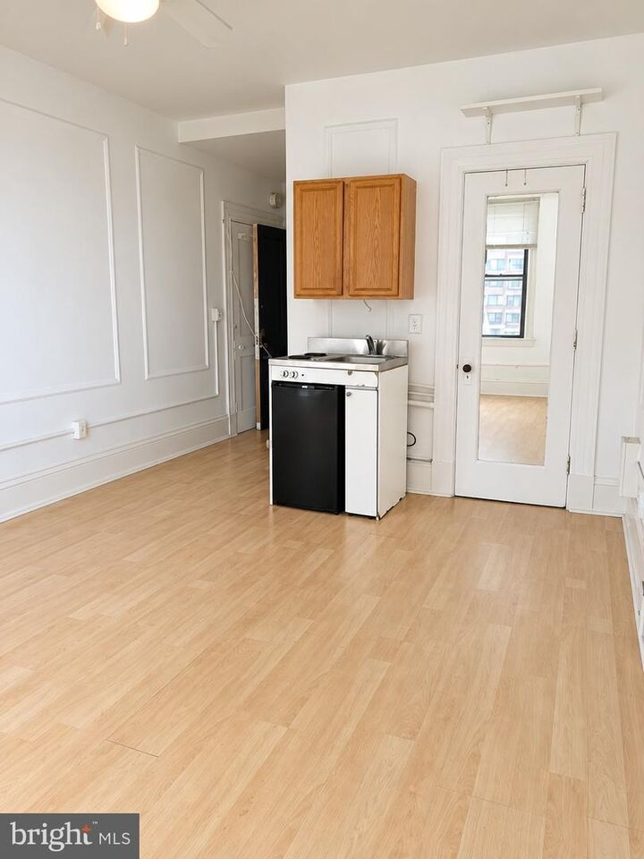 Property Photo:  1324 Locust Street 1120  PA 19107 