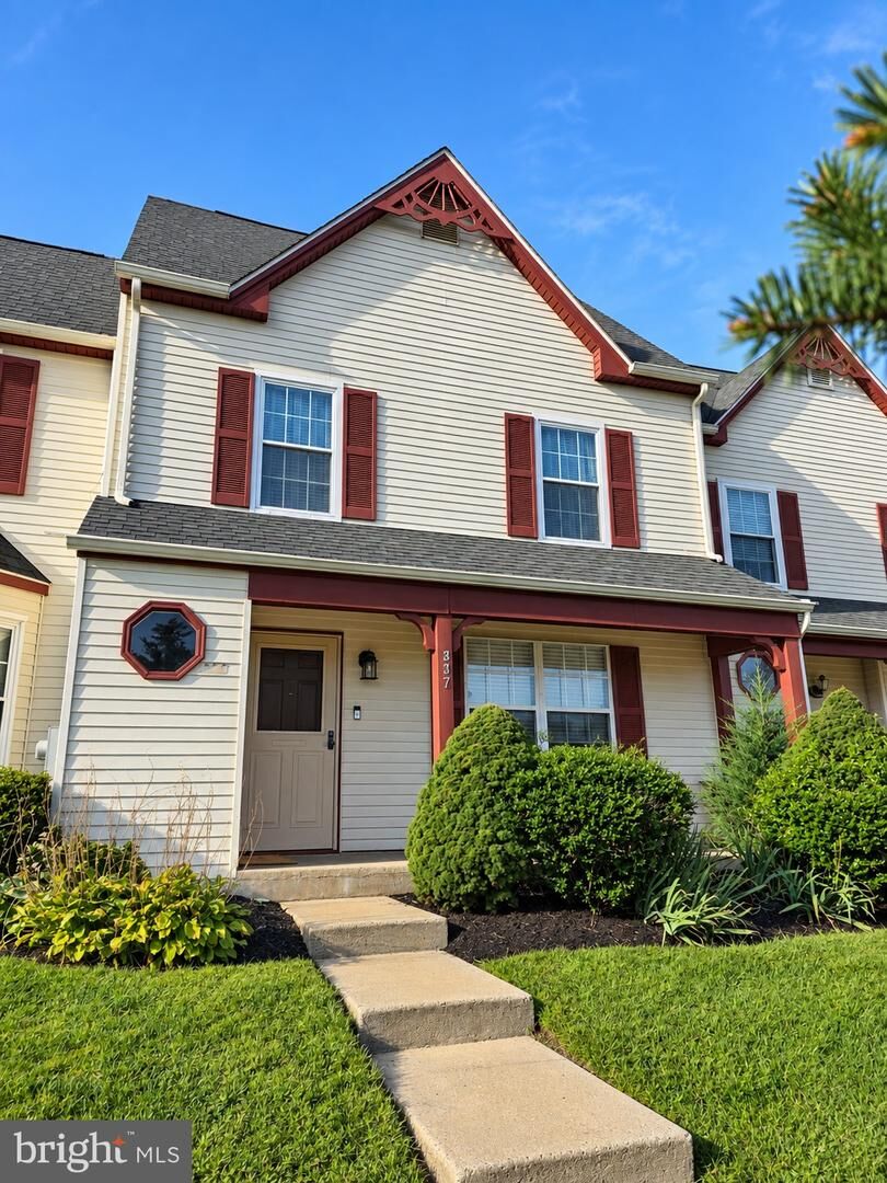 Property Photo:  307 Knoll Drive  NJ 08012 