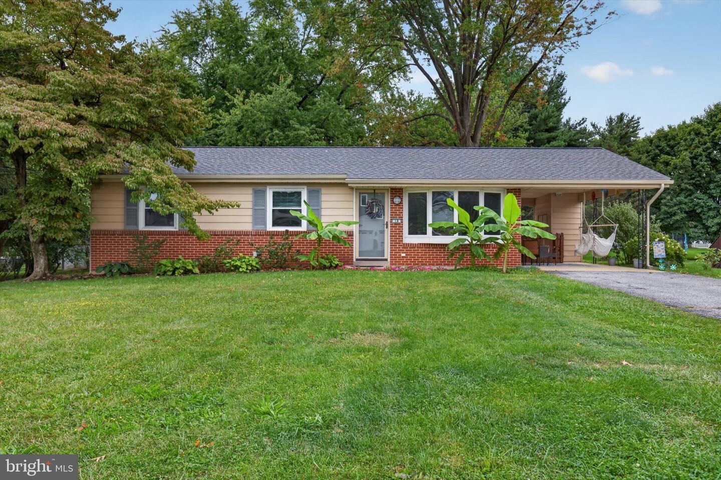Property Photo: 18 Skyport Road PA 17050
