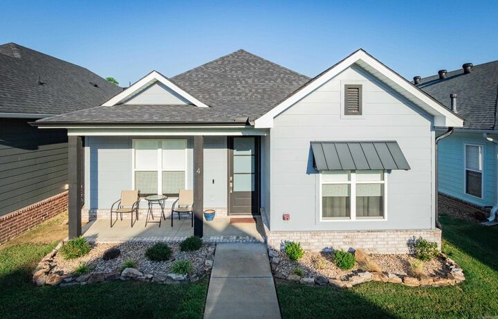 Property Photo:  4 Pasley Parl  AR 72022 